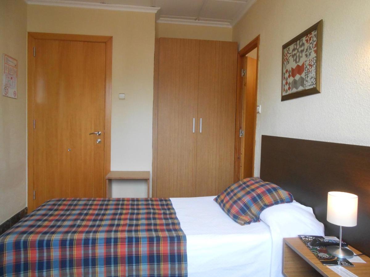 Hostal El Callejon Tarragona Exterior foto