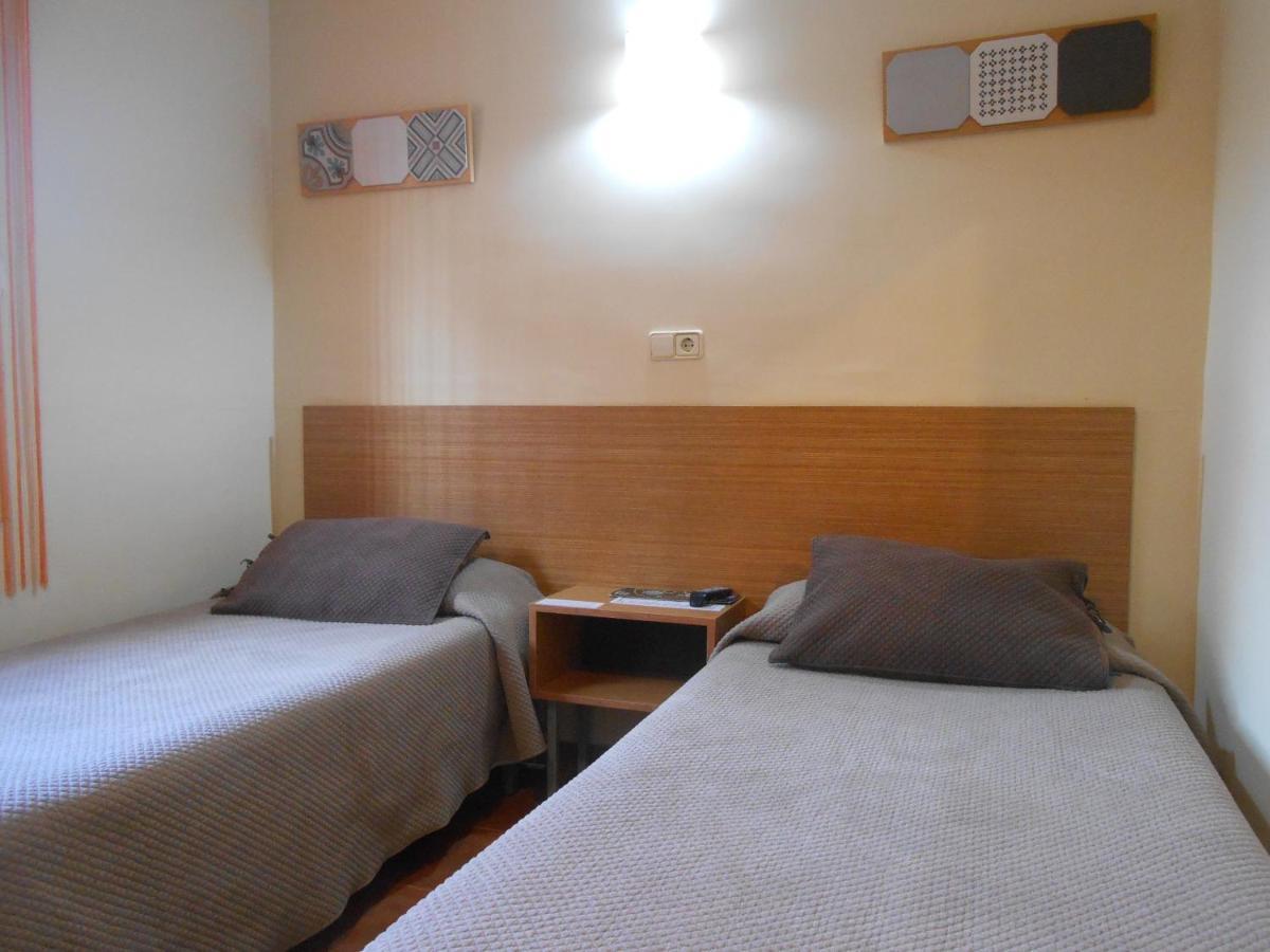 Hostal El Callejon Tarragona Exterior foto