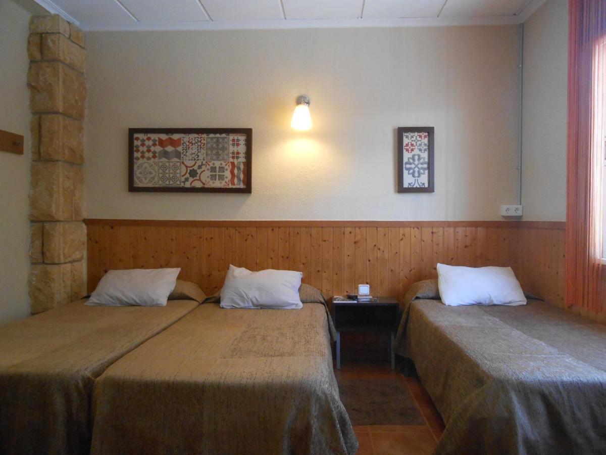 Hostal El Callejon Tarragona Exterior foto