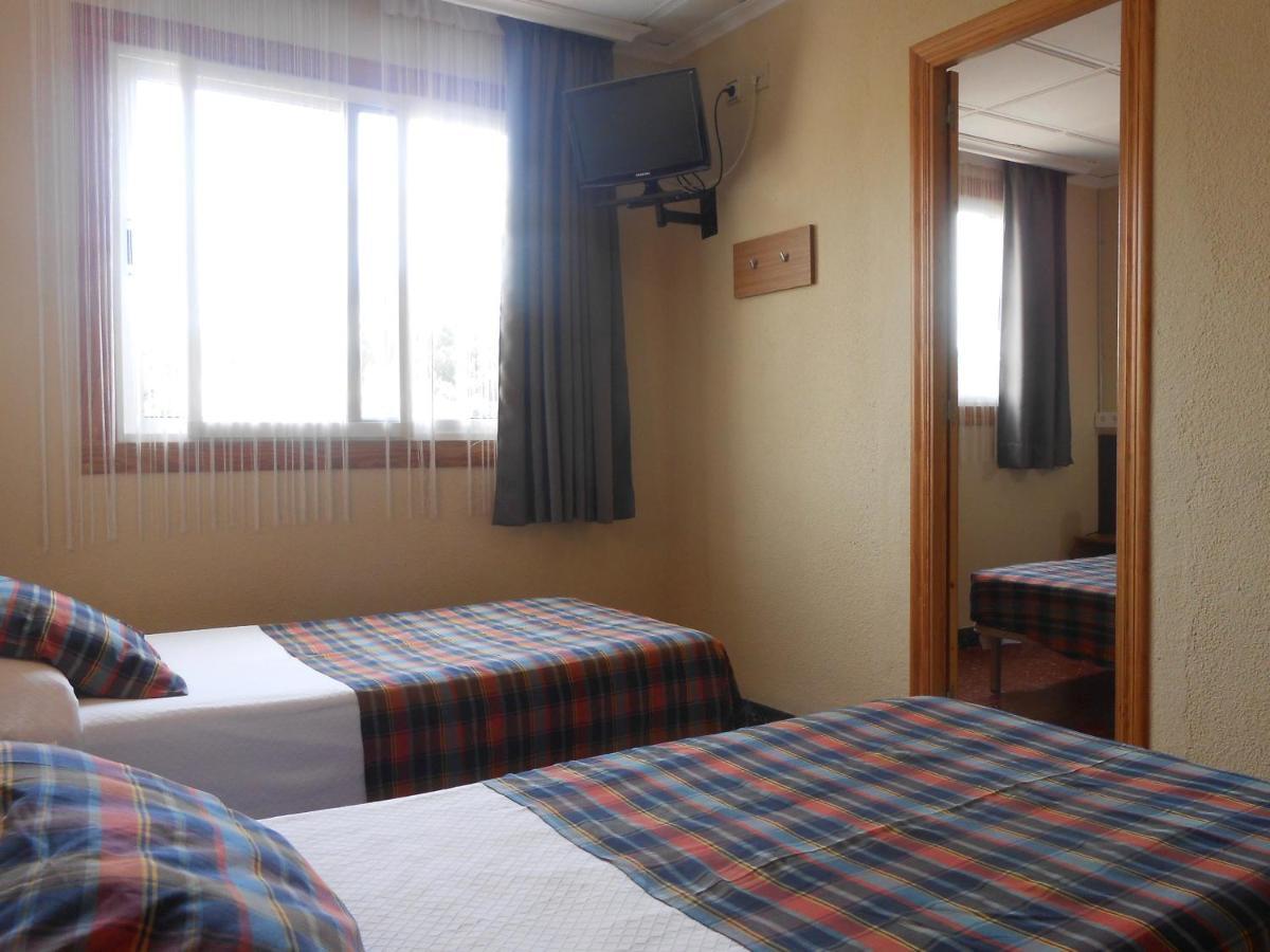 Hostal El Callejon Tarragona Exterior foto